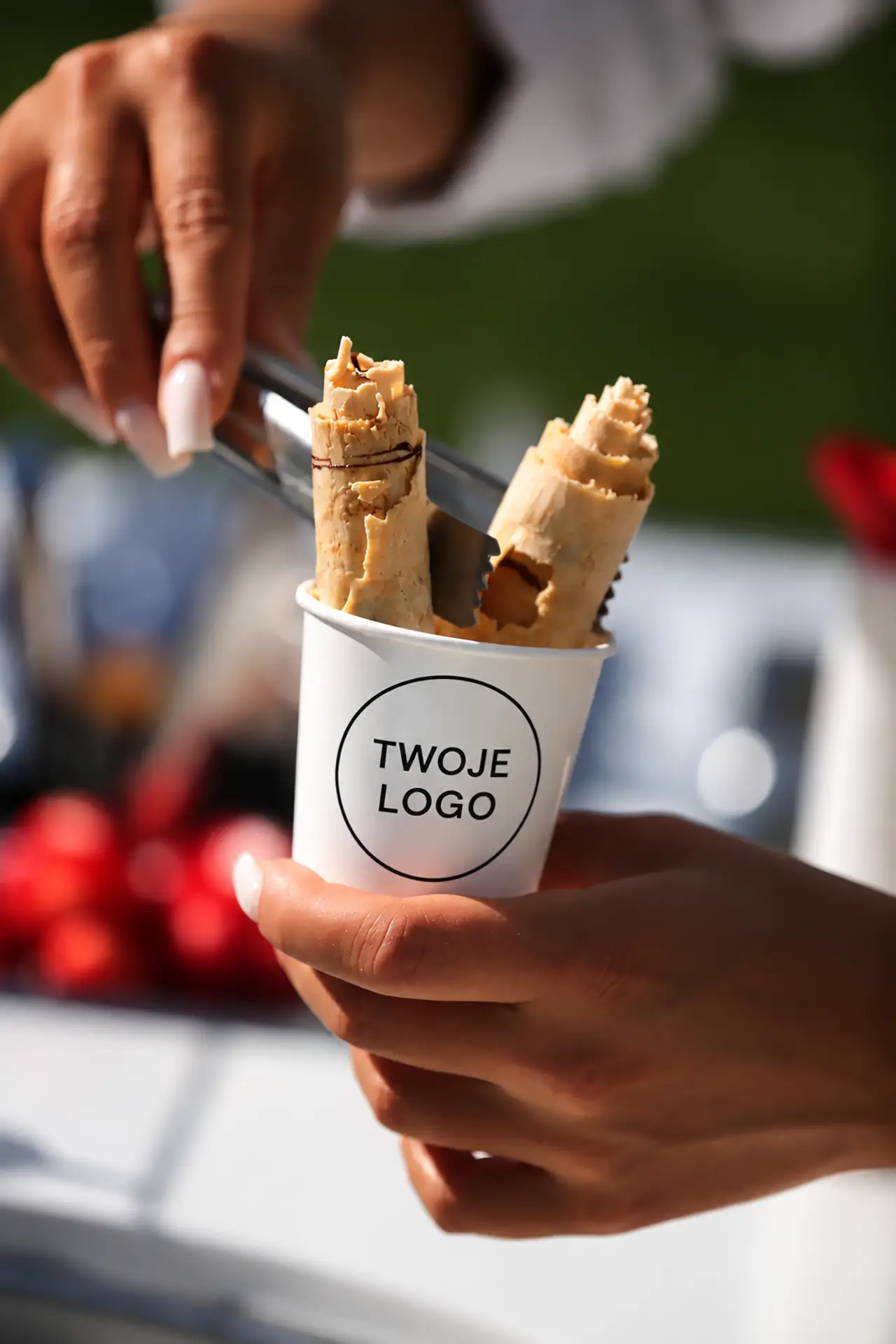 Personalizowane lody tajskie na wesela i eventy. Własne logo lub grafika na kubeczku. Catering lodowy Premium.