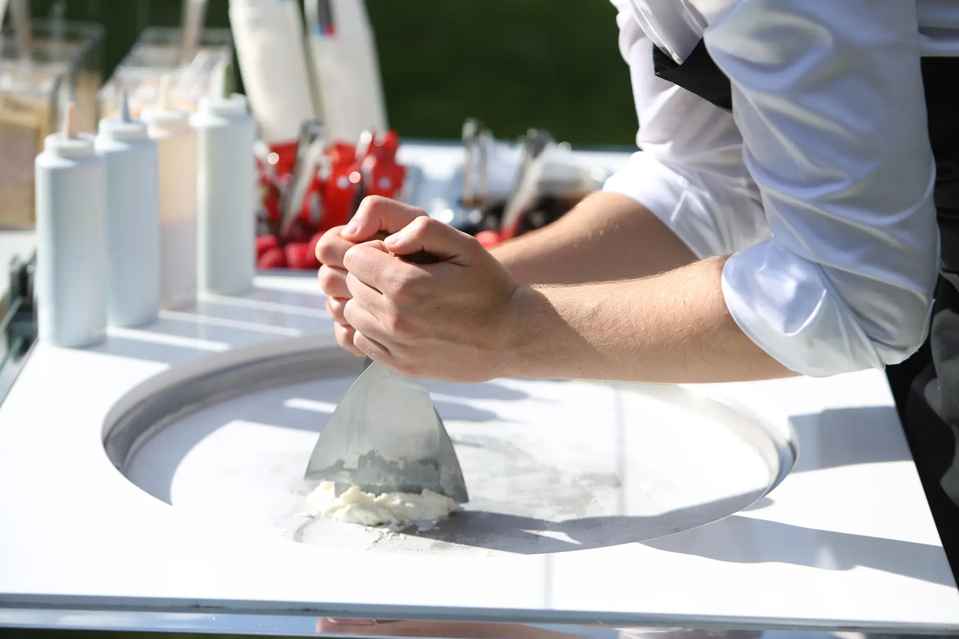 Lody tajskie. Pokaz Live cooking. Emocje i zaskoczenie dla Twoich gości.